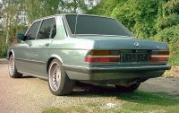 800px-BMW_525i_E28_02[1] копия.jpg